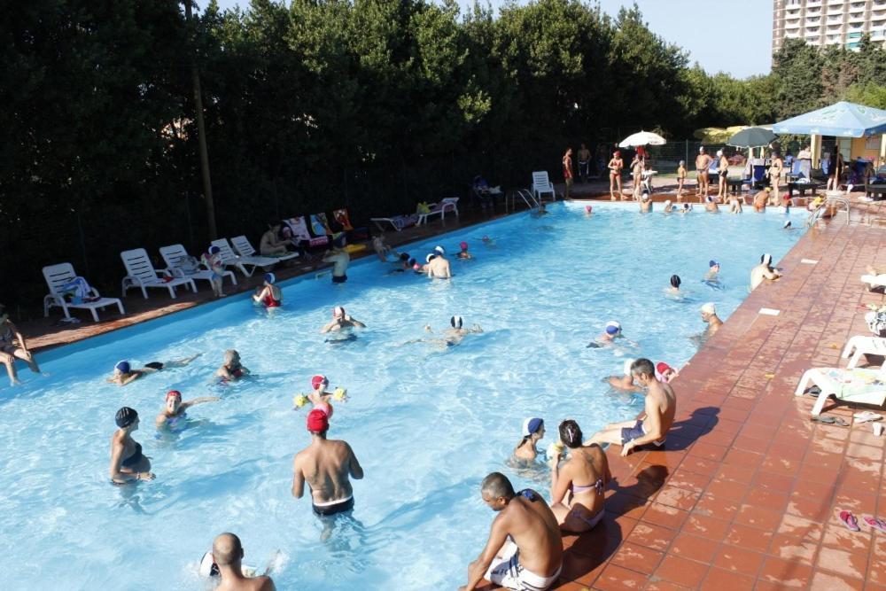Camping Village Costa Verde Порто Потенца Пичена Екстериор снимка