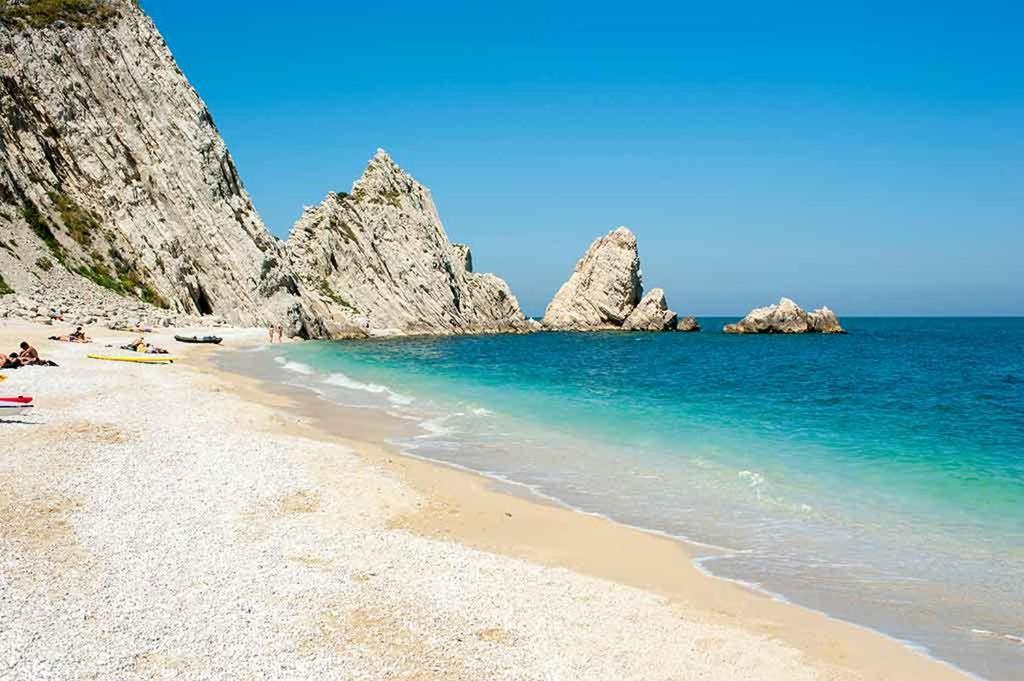 Camping Village Costa Verde Порто Потенца Пичена Екстериор снимка